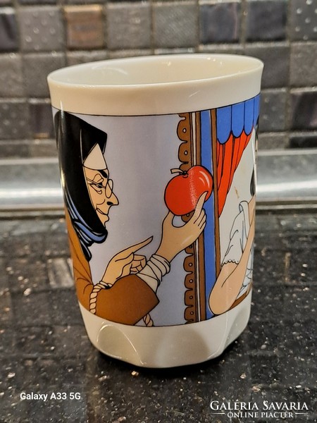 Zsolnay porcelain children's glass mug snow white scene