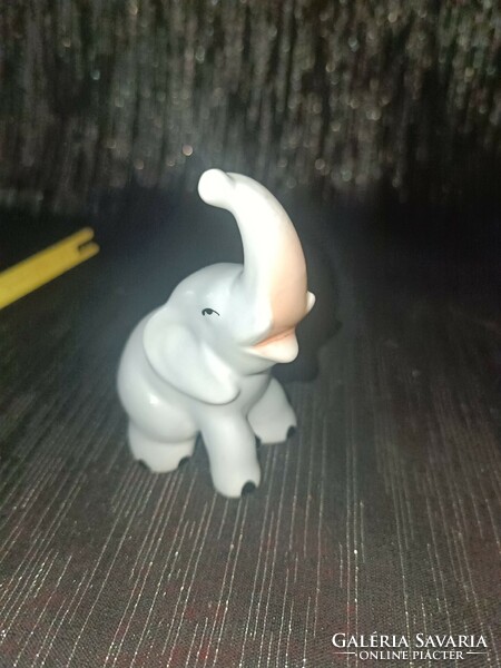 Aquincum porcelain elephant