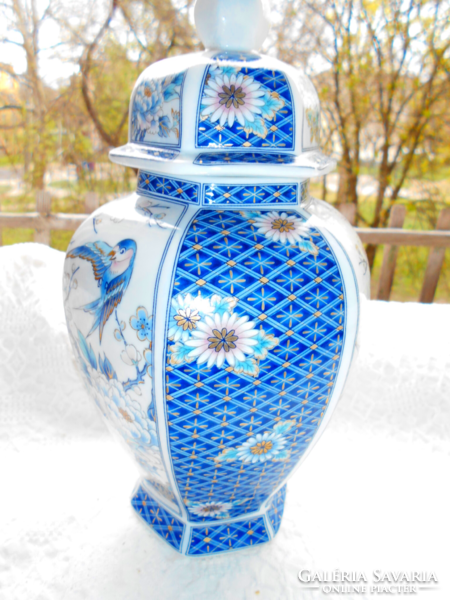 Fedeles   nagyon  szép madár mintás  porcelán váza