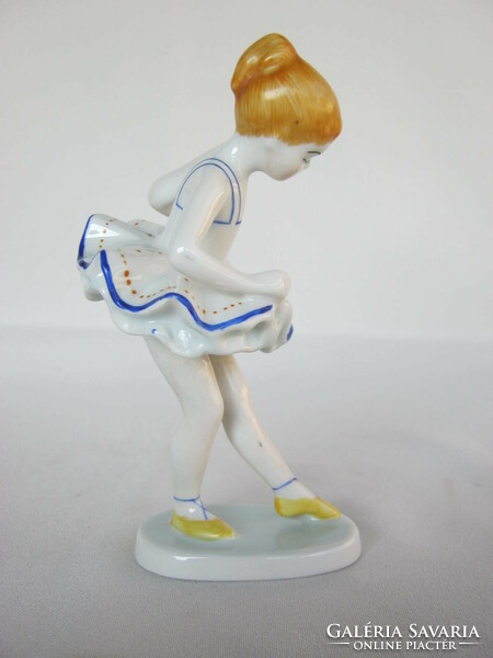 Hollóházi porcelán balerina kislány