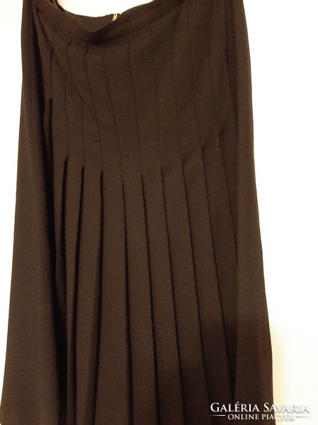 Vintage black pleated pleated skirt