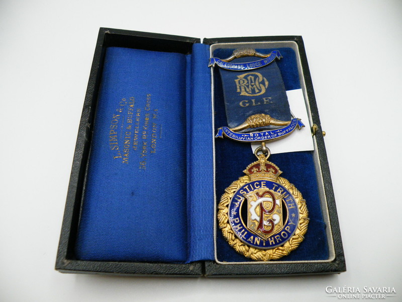UK0075   Anglia Ezüst királyi özönvíz előtti bivalyrend medál kitűző 1924 ritka