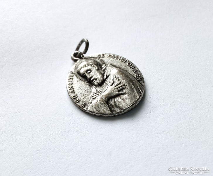 Assisi Szent Ferenc ezüst medál