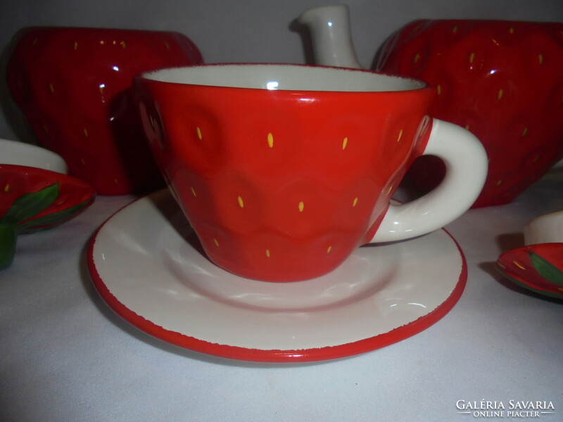 Pickwick strawberry tea set - for two
