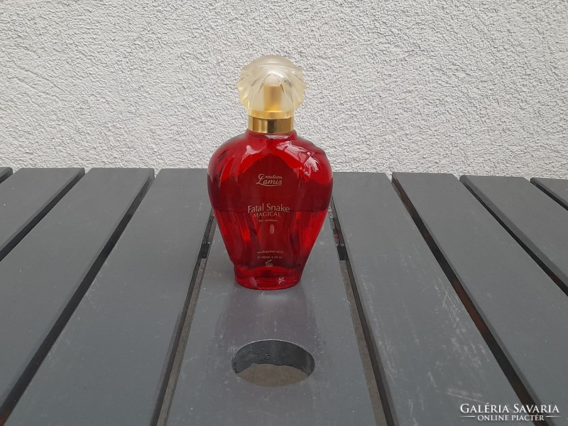 Vintige 100ml parfüm félig van