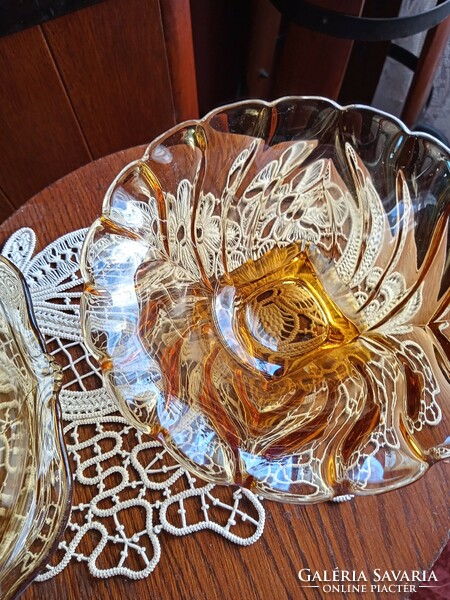 Glass bowls