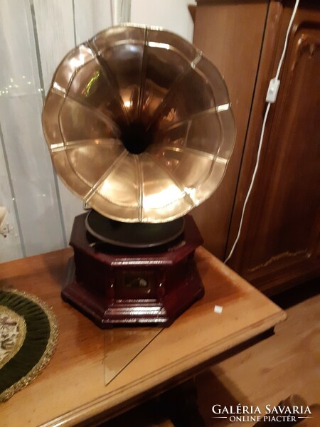 Antique funnel gramophone
