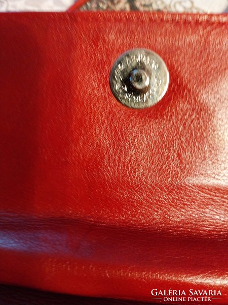 Genuine Leather , piros táska