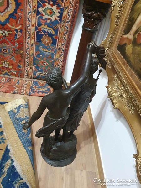 Nagyméretű Bronz szobor Carpeaux jelzéssel. Gyönyörű kidolgozással. 93 cm magas.