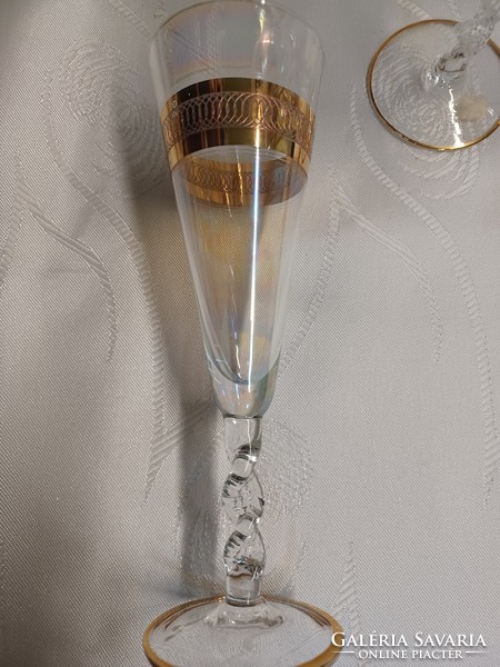 Val crystal champagne glass set
