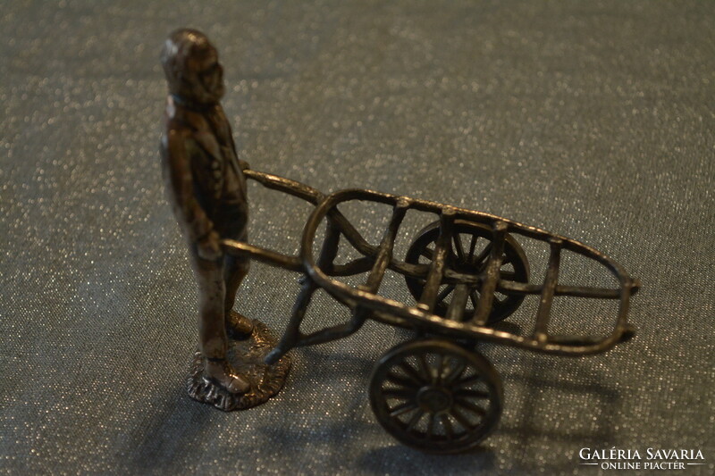 Silver-plated detailed handcart worker small sculpture/miniature
