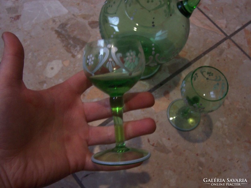 Zöld dugós üveg 2 pohárral