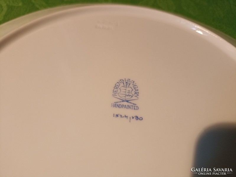 Herendi porcelán, Viktória mintás lapos tányér