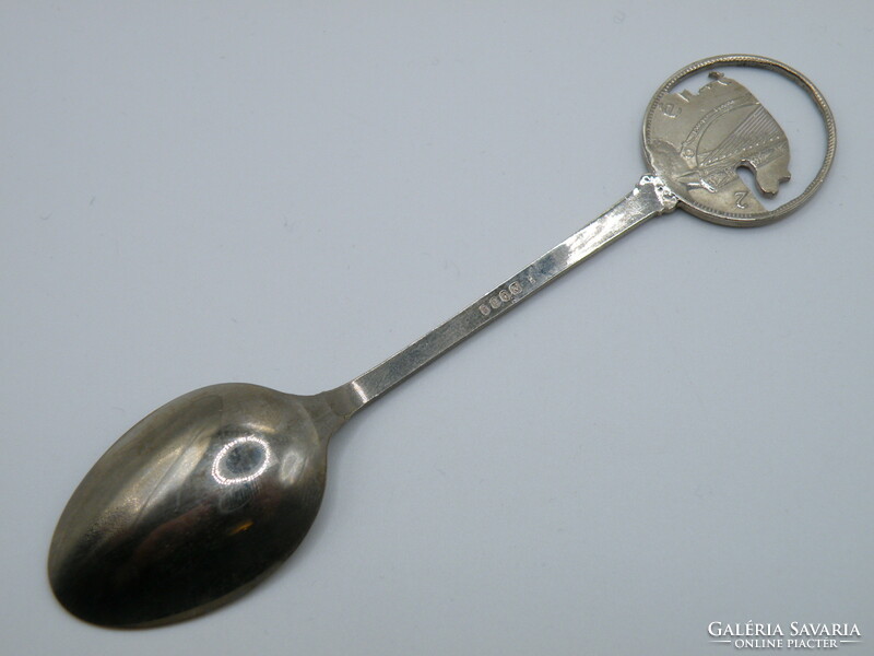 UK0094 ezüstözött Írország fél penny koca malacaival szuvenír kiskanál