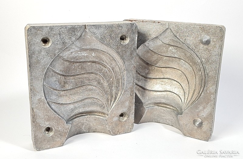 Sale!!! :) Vintage large decorative candle mold