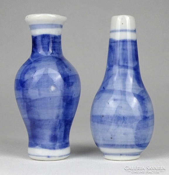 1Q096 Régi kisméretű kék-fehér keleti porcelán váza 10 cm