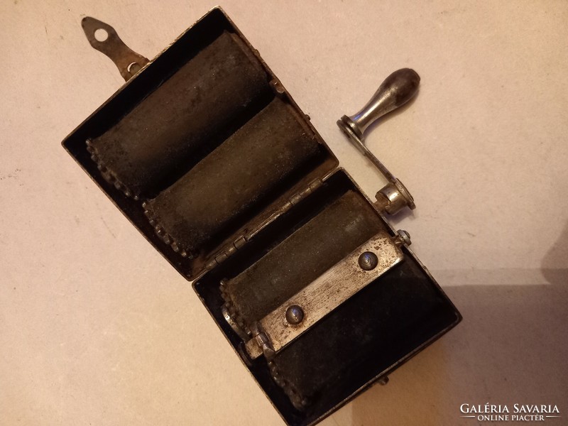 Antique rollfix razor sharpener bootva blade sharpener