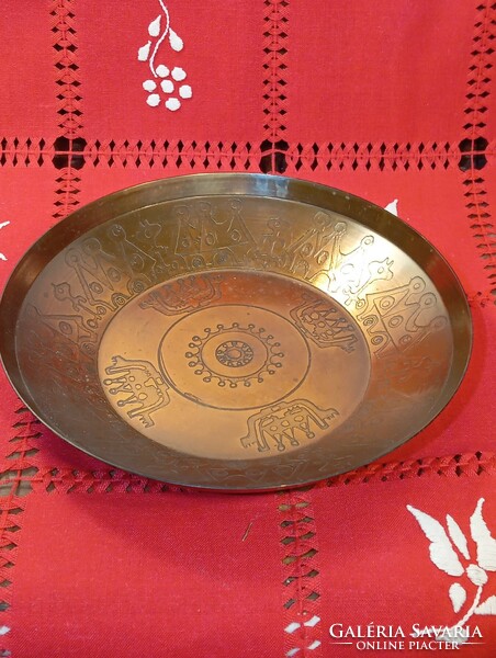 Retro copper art plate
