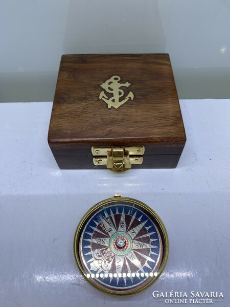 Copper compass with disbox