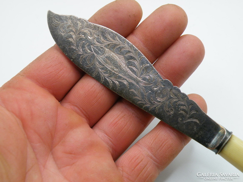 Uk0099 Antique Beautiful Engraved Silver Plated Fish Knife England