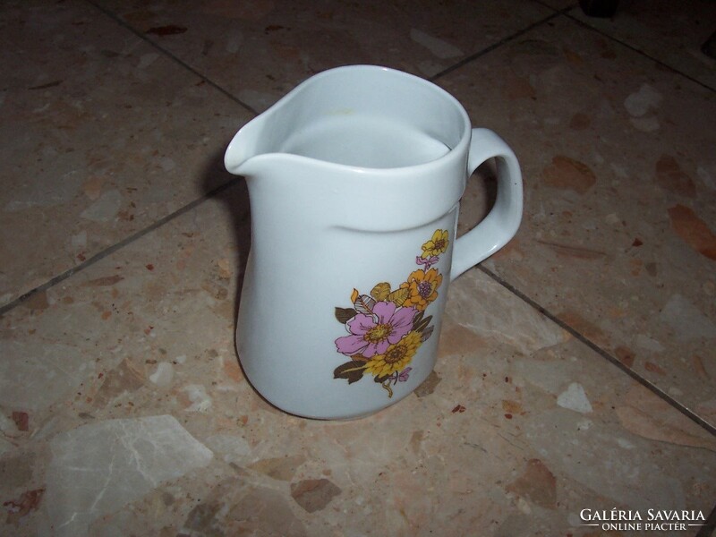 Plain flower jug