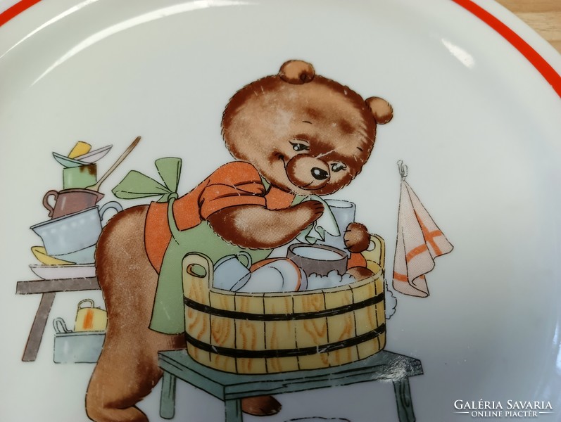 Zsolnay teddy bear plate