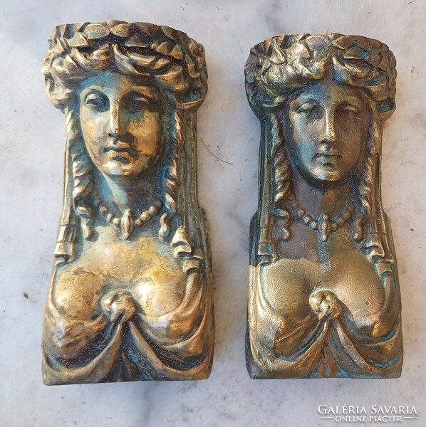 Pair of bronze statues, wall decoration, furniture in veret empire style