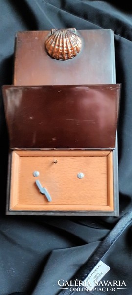 Retro bronze box