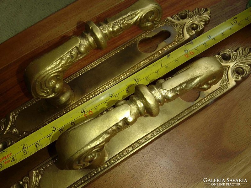 3 Cast bronze handles