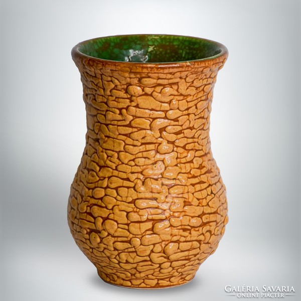 Gorka gauze - vase with cracked technique