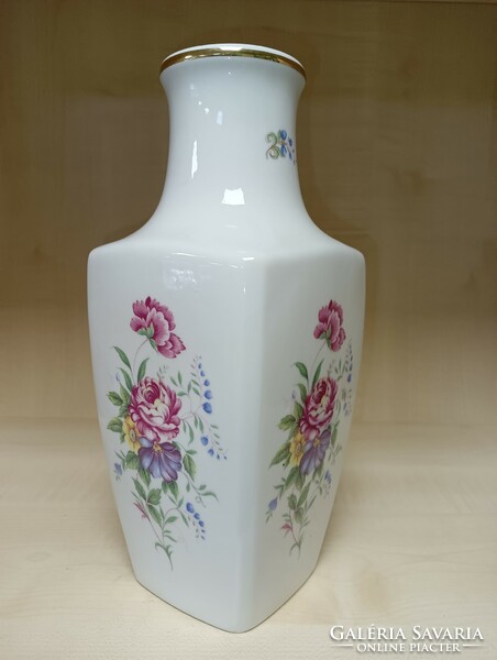 Raven house vase