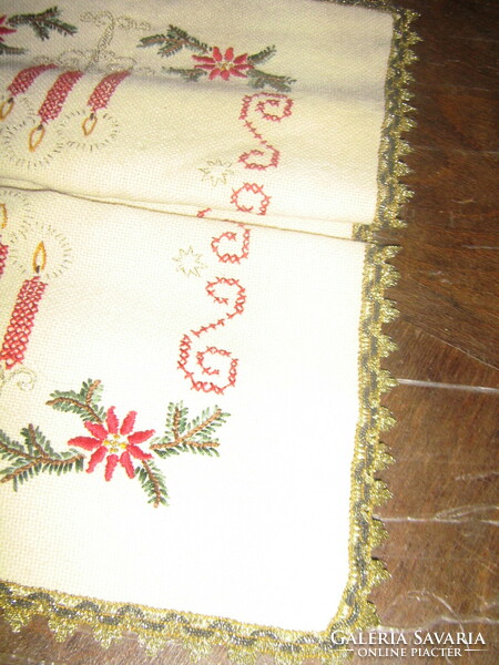 Beautiful candle pattern runner on hand embroidered Christmas lacy edged woven tablecloth