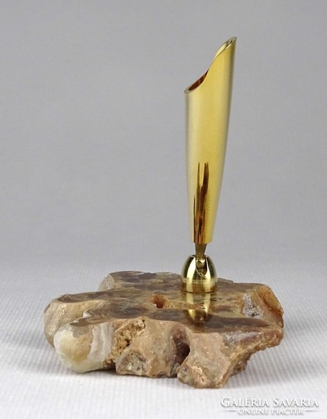 1Q090 stone pedestal pen holder in a desk accessory box