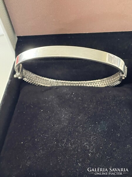 Solid silver bracelet with lots of zirconia stones