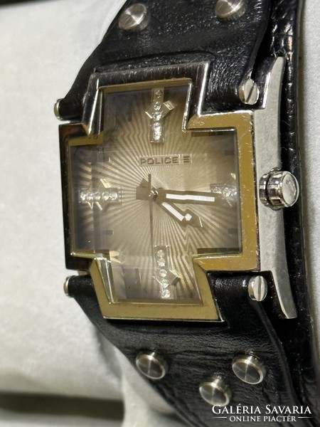 Police unisex cross-shaped wristwatch
