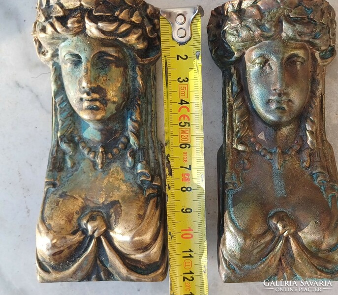 Pair of bronze statues, wall decoration, furniture in veret empire style