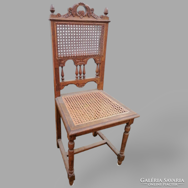 Neo-Renaissance chairs