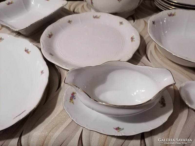 Zsolnay 25-piece tableware with floral pattern and gold border