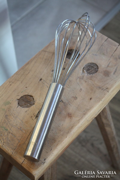 Manual kitchen whisk - in good condition