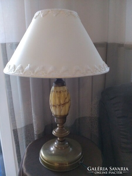 Antique opaline glass body table lamp