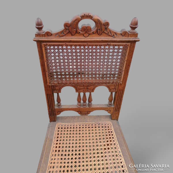 Neo-Renaissance chairs
