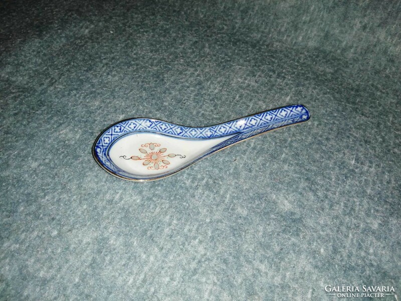 Kínai rízsszemes porcelán kanál (A4)