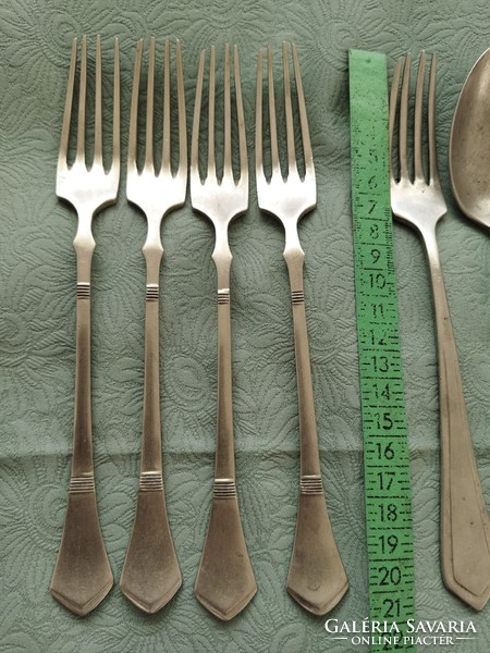 Alpaca cutlery with mixed markings