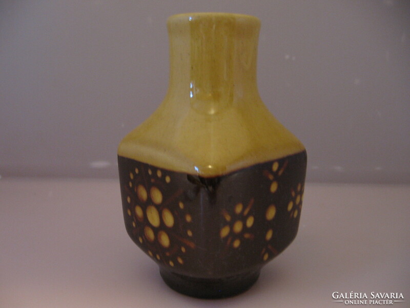 Retro Városlőd kerámia , majolika sárga, barna váza