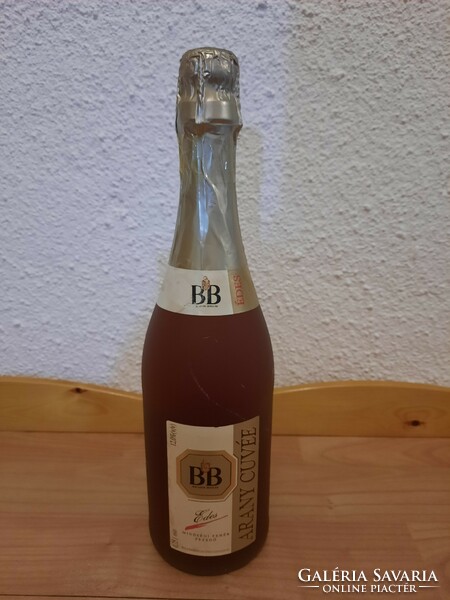 Bb golden cuvée, quality white sweet champagne, retro