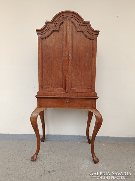 Antique baroque furniture cabinet cabinet with spider legs cabinet cabinet starožitný mátilák 8380