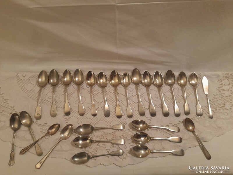 Metal-marked tea and coffee spoons together + 1 small fish knife