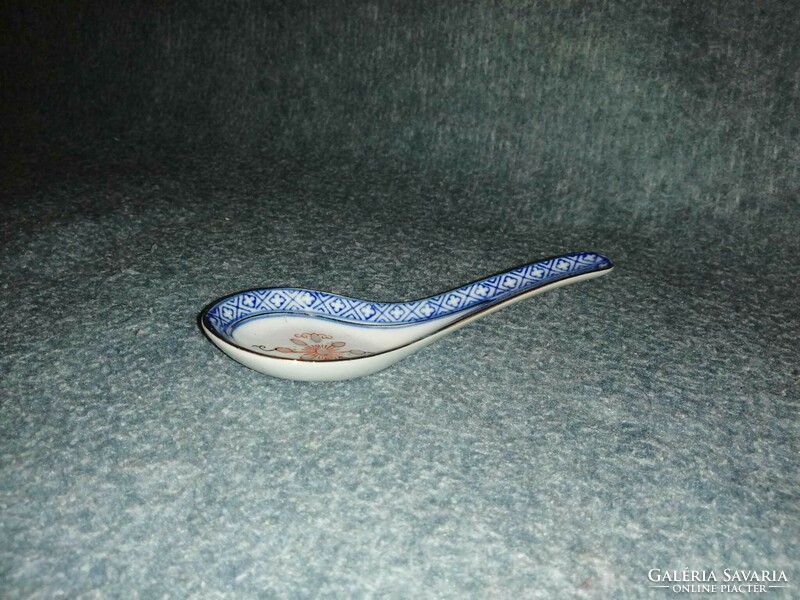 Kínai rízsszemes porcelán kanál (A4)