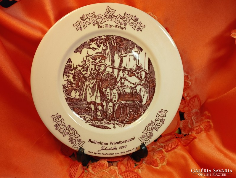 A rare English porcelain scene plate