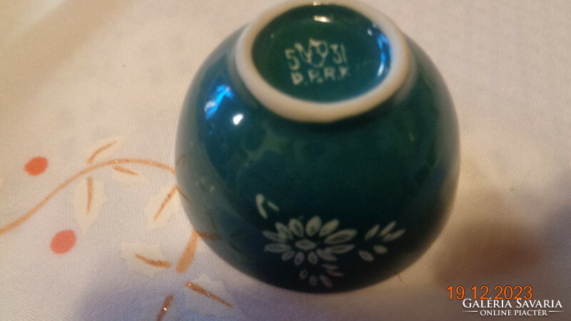 Small porcelain cup, marked